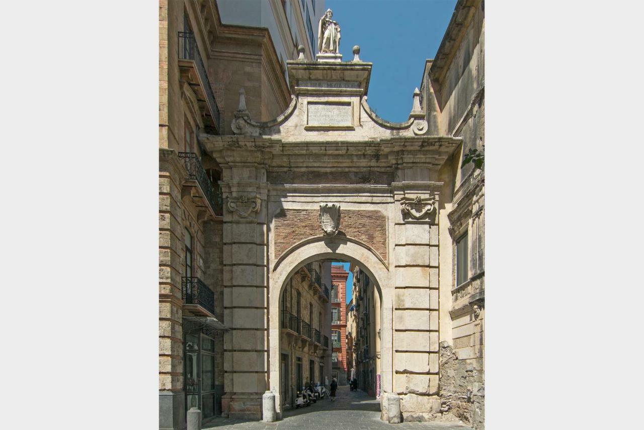 Ferienwohnung A Casa Di Adri Salerno Exterior foto