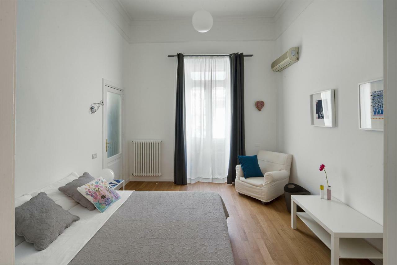 Ferienwohnung A Casa Di Adri Salerno Exterior foto
